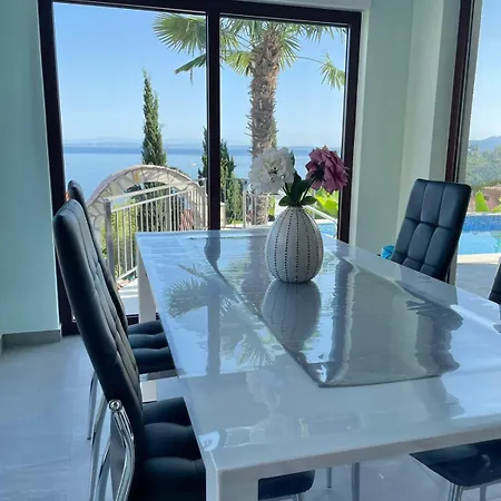 Nikolla Villa Lovran