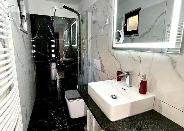 Nikolla Villa Lovran